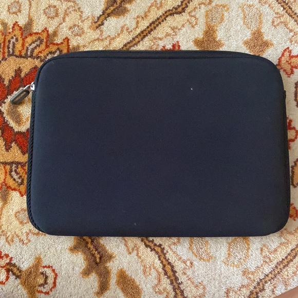 case logic soft computer case - Picture 3 of 7